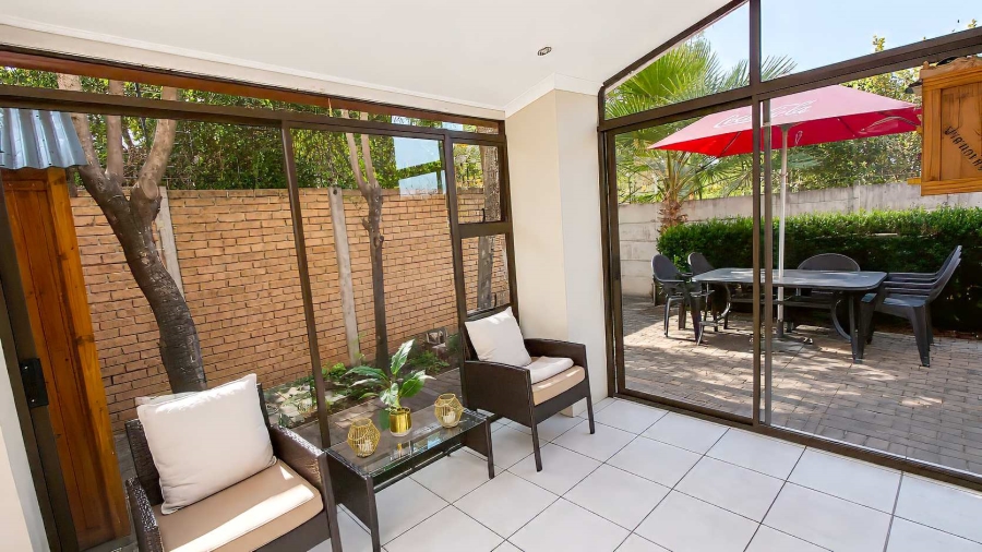 2 Bedroom Property for Sale in Sonneglans Gauteng