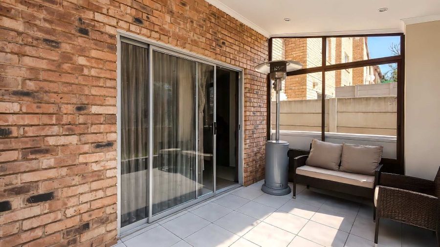 2 Bedroom Property for Sale in Sonneglans Gauteng