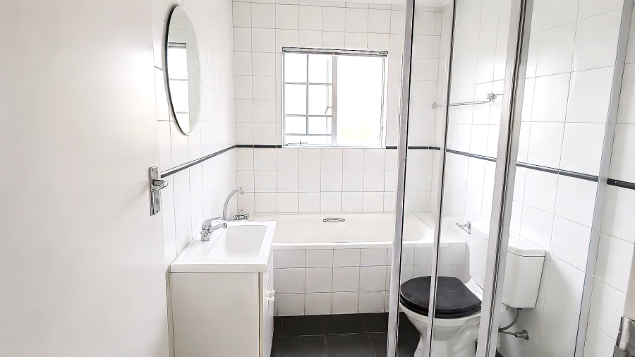 2 Bedroom Property for Sale in Sonneglans Gauteng