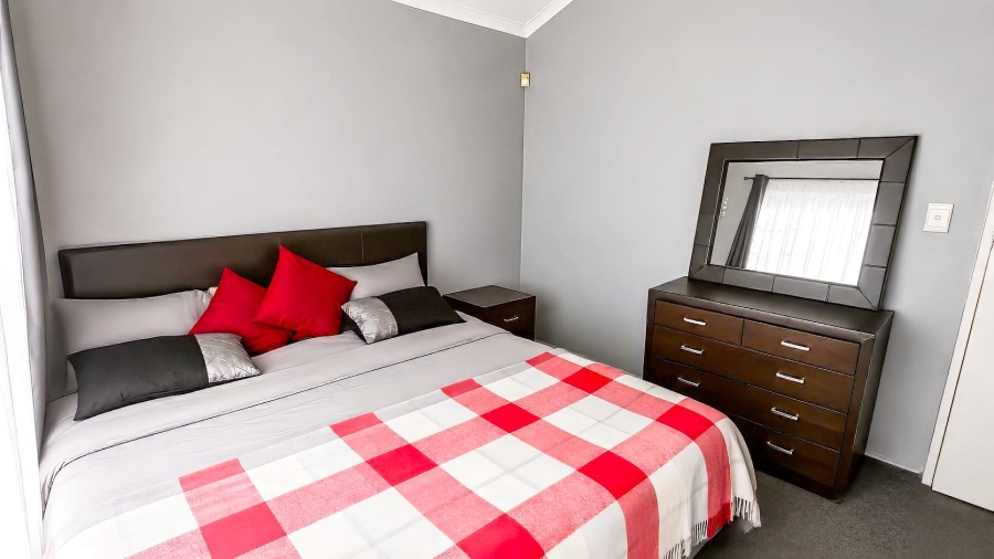 2 Bedroom Property for Sale in Sonneglans Gauteng