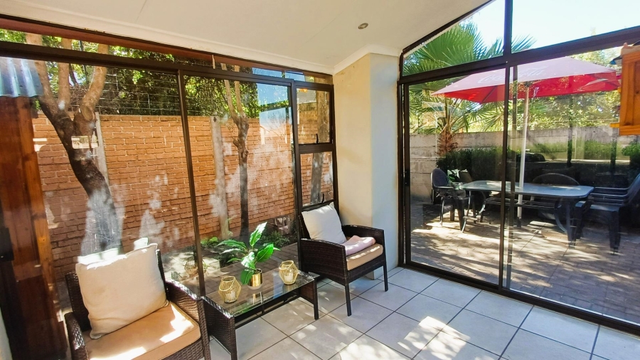 2 Bedroom Property for Sale in Sonneglans Gauteng