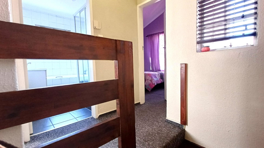 2 Bedroom Property for Sale in Sonneglans Gauteng