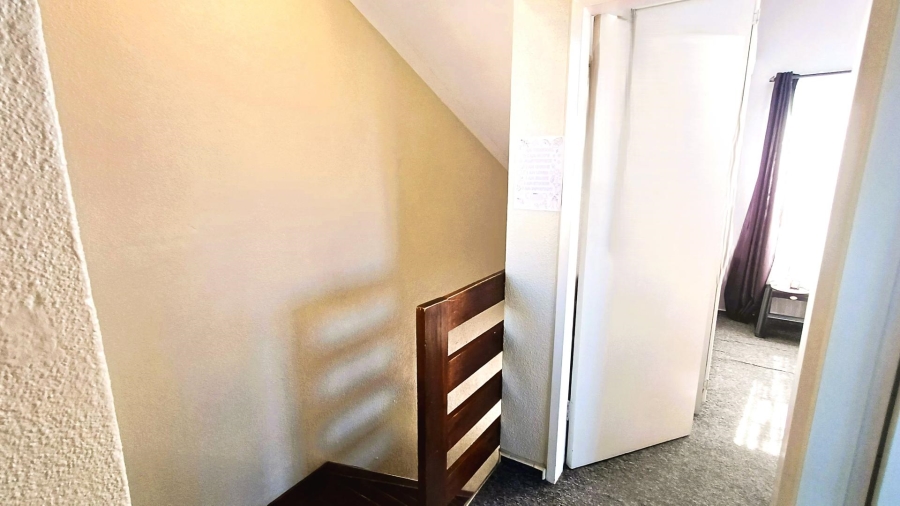 2 Bedroom Property for Sale in Sonneglans Gauteng