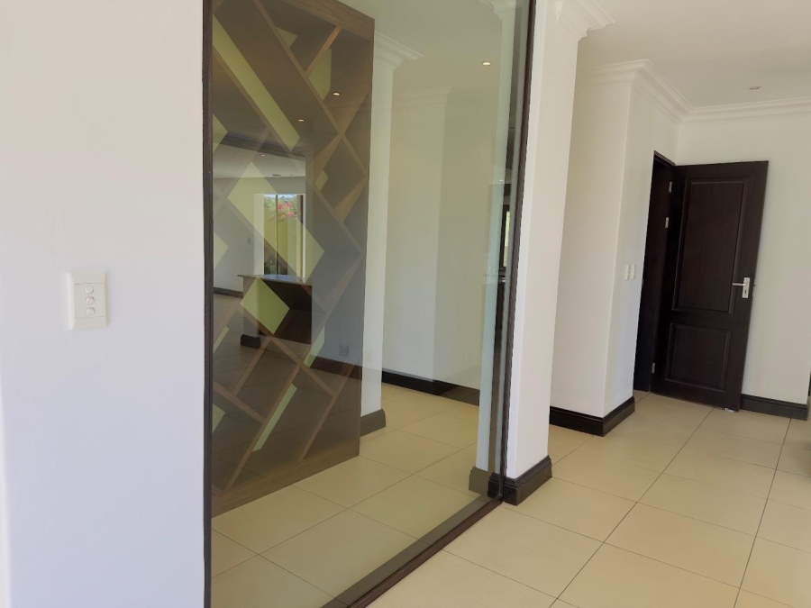 5 Bedroom Property for Sale in Blue Valley Golf Estate Gauteng