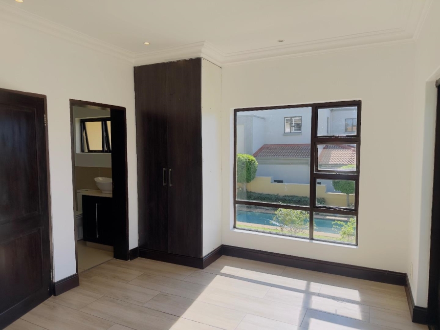5 Bedroom Property for Sale in Blue Valley Golf Estate Gauteng