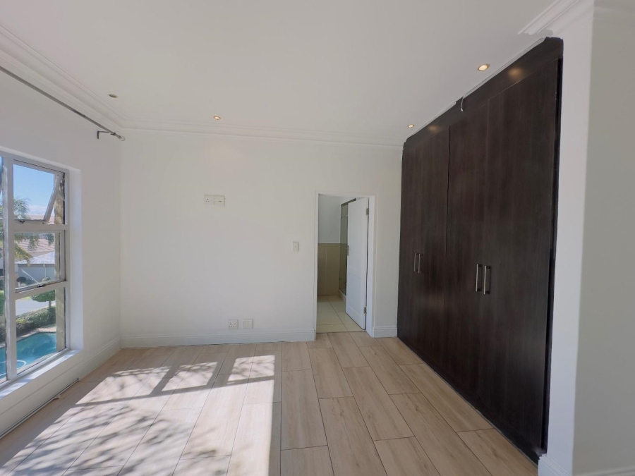 5 Bedroom Property for Sale in Blue Valley Golf Estate Gauteng