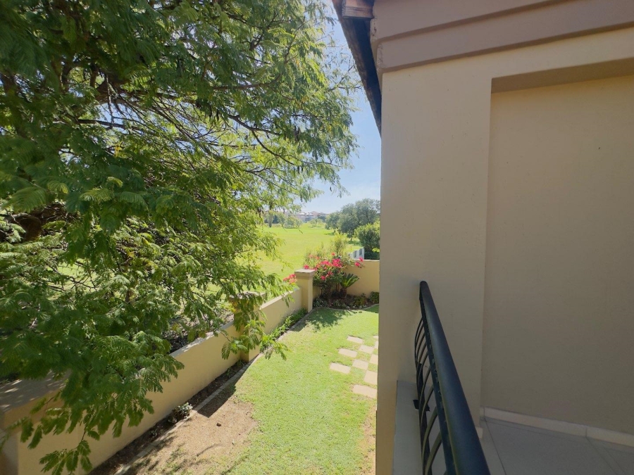 5 Bedroom Property for Sale in Blue Valley Golf Estate Gauteng