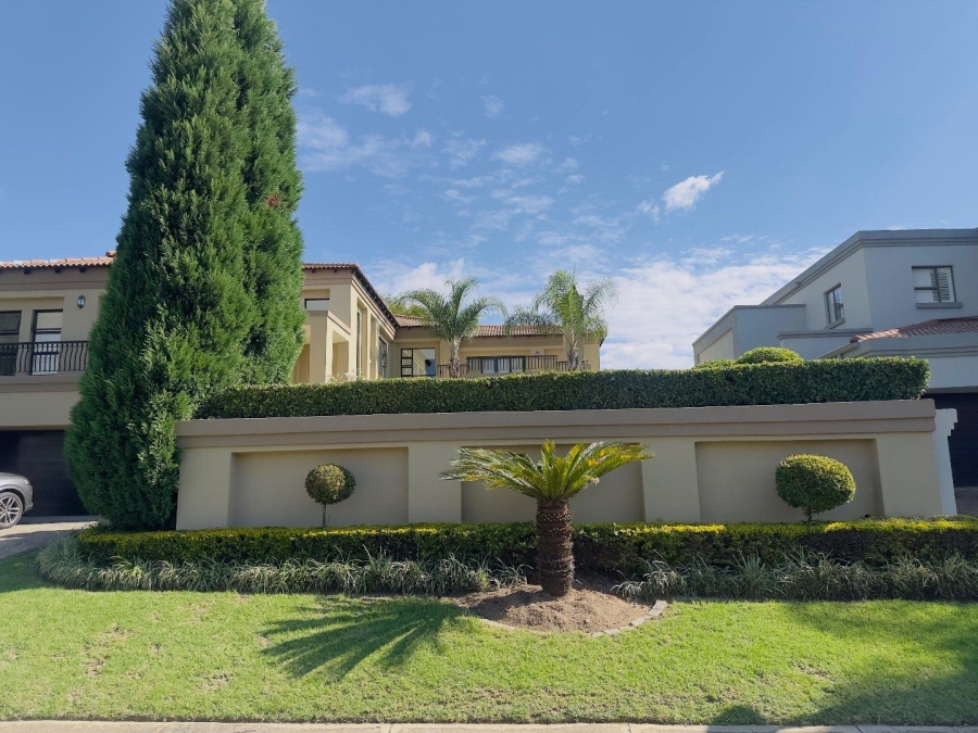 5 Bedroom Property for Sale in Blue Valley Golf Estate Gauteng