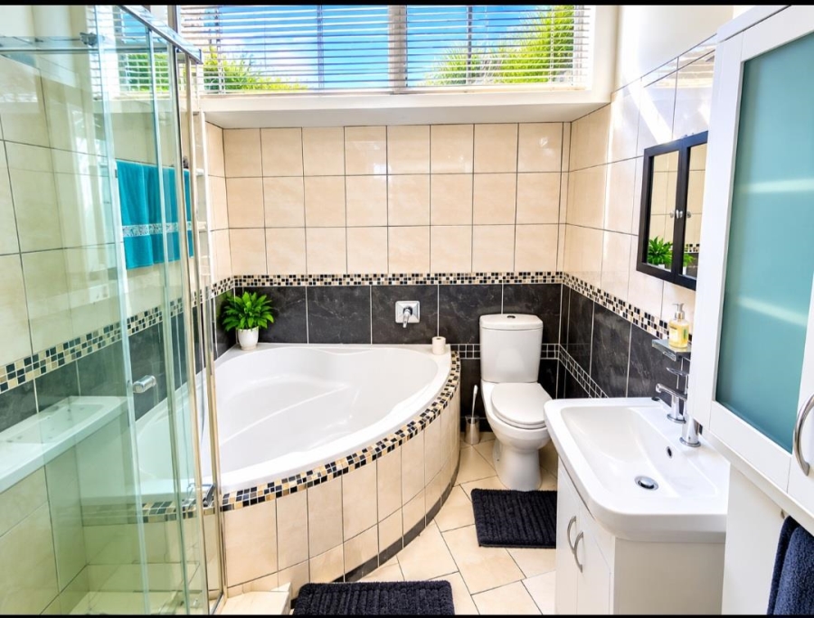2 Bedroom Property for Sale in Meyerspark Gauteng