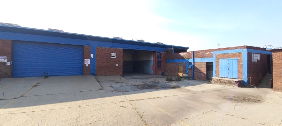 To Let Commercial Property for Rent in Alrode Gauteng