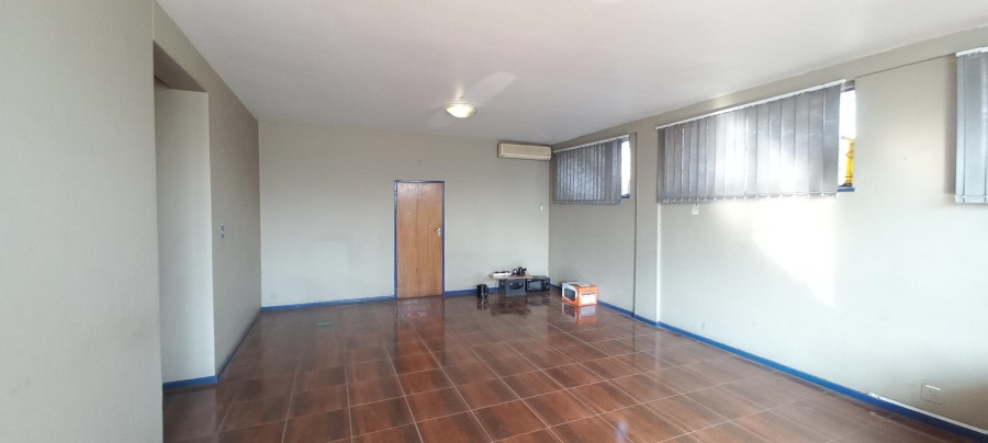 To Let Commercial Property for Rent in Alrode Gauteng