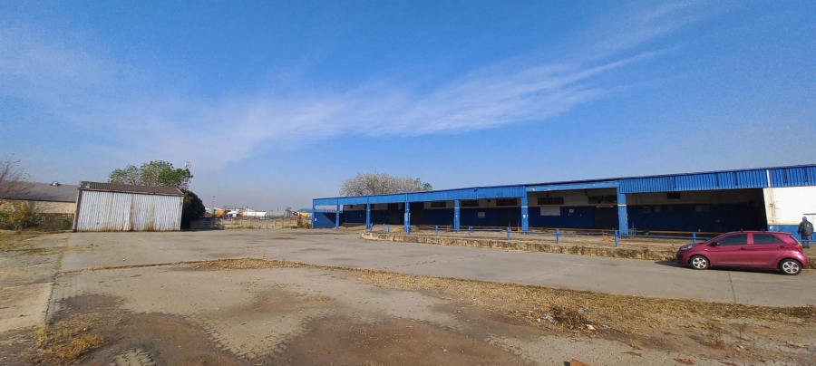 To Let Commercial Property for Rent in Alrode Gauteng