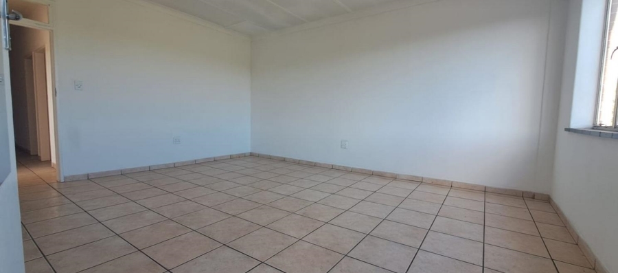 To Let 2 Bedroom Property for Rent in New Redruth Gauteng