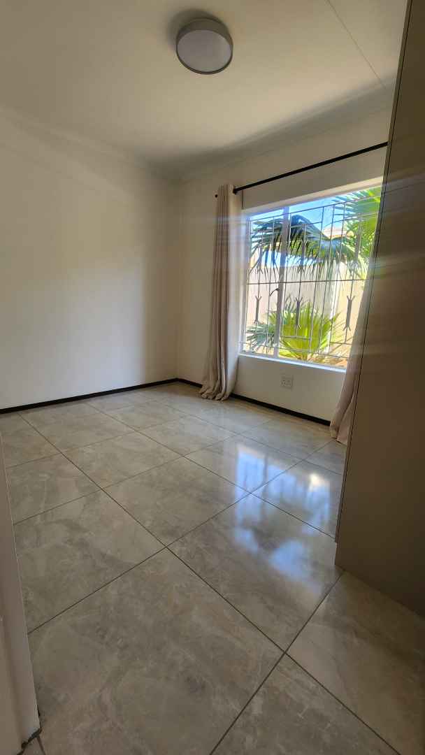 3 Bedroom Property for Sale in Rosslyn Gauteng