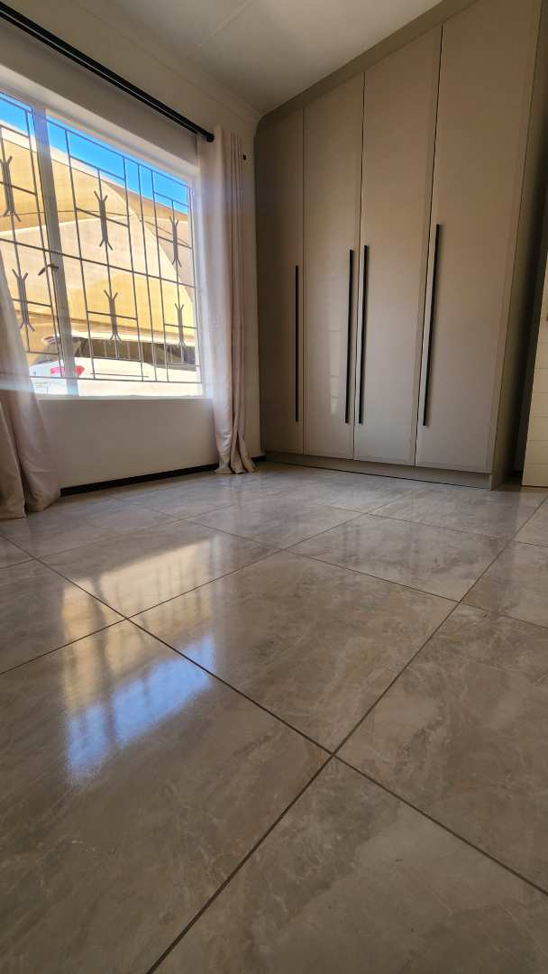 3 Bedroom Property for Sale in Rosslyn Gauteng