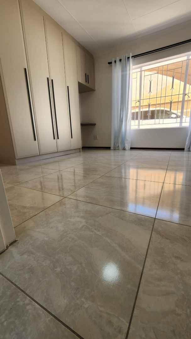 3 Bedroom Property for Sale in Rosslyn Gauteng