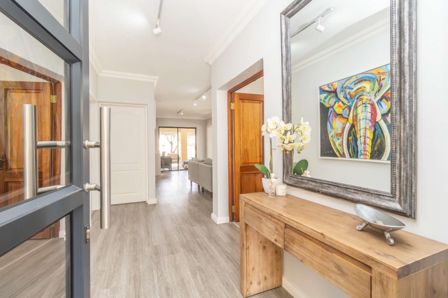 4 Bedroom Property for Sale in Douglasdale Gauteng