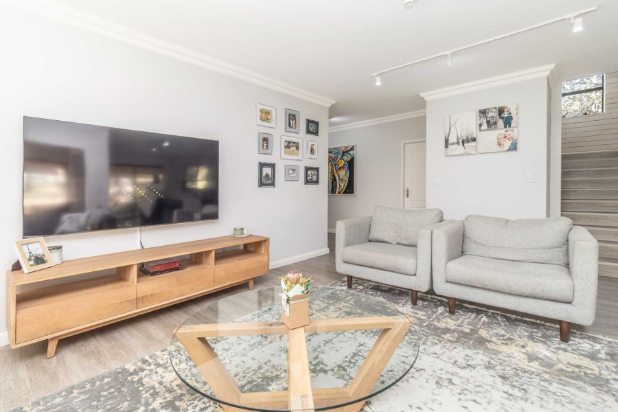 4 Bedroom Property for Sale in Douglasdale Gauteng