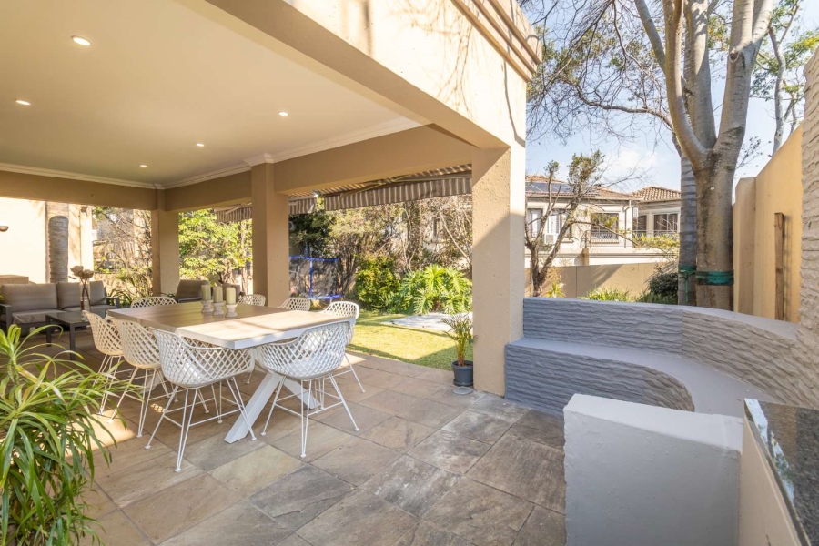 4 Bedroom Property for Sale in Douglasdale Gauteng