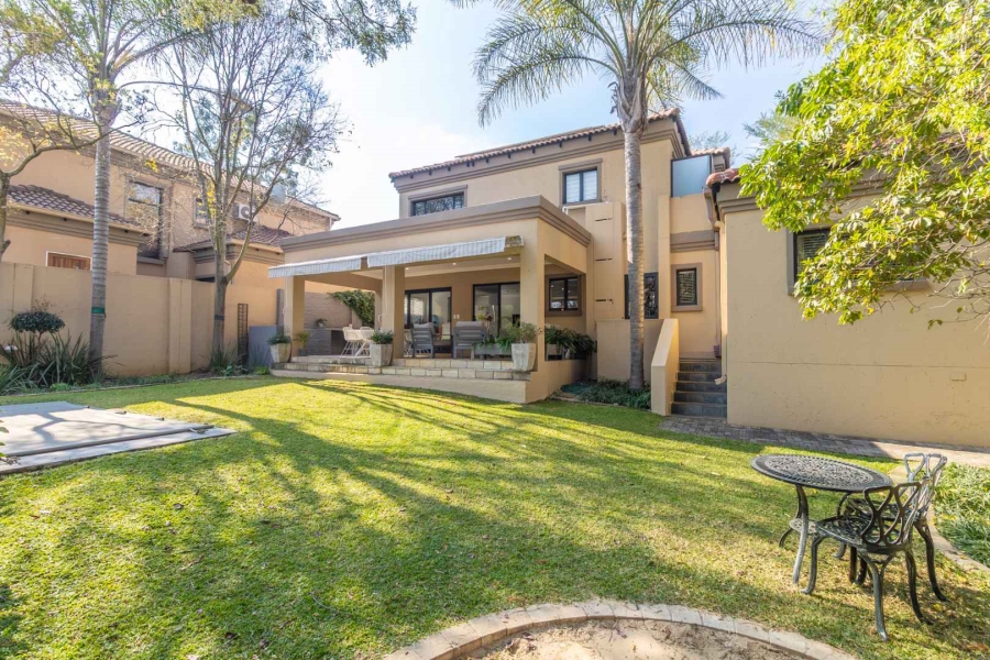 4 Bedroom Property for Sale in Douglasdale Gauteng