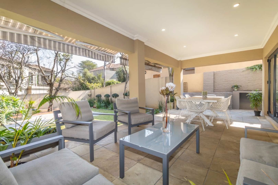4 Bedroom Property for Sale in Douglasdale Gauteng