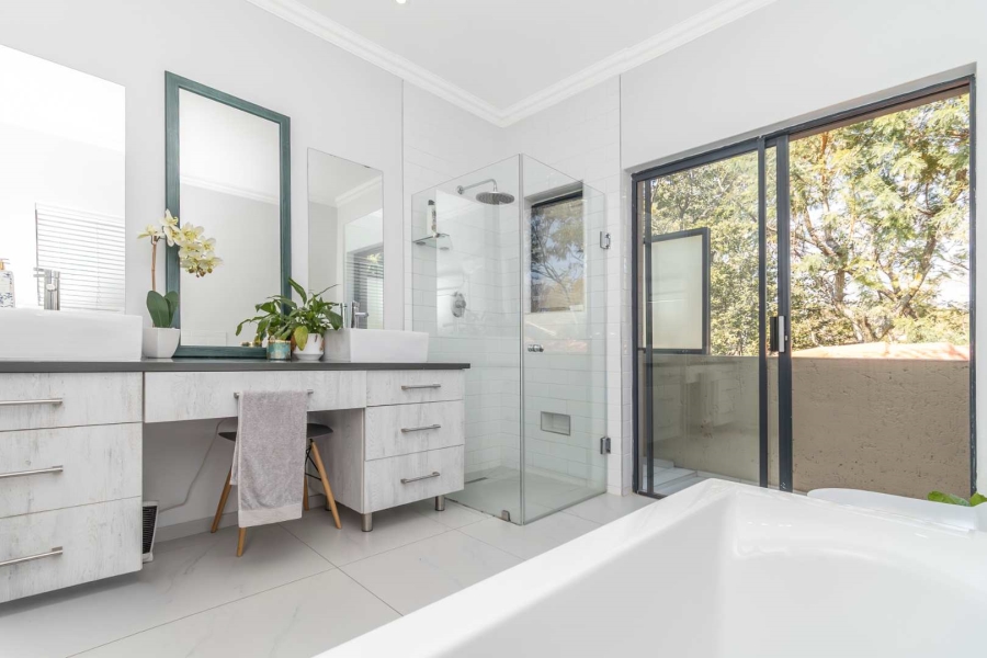 4 Bedroom Property for Sale in Douglasdale Gauteng