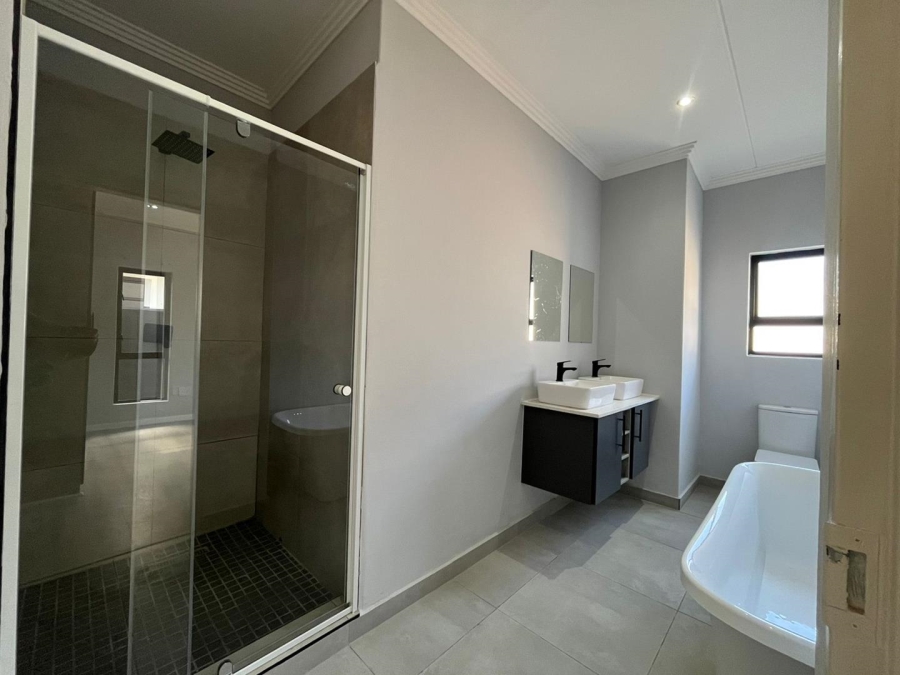 To Let 2 Bedroom Property for Rent in Bryanston Gauteng