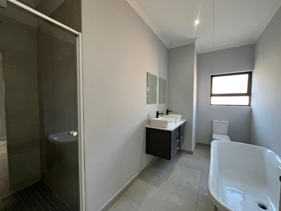 To Let 2 Bedroom Property for Rent in Bryanston Gauteng