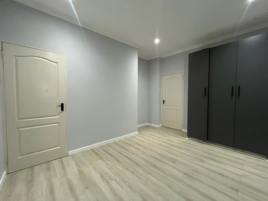 To Let 2 Bedroom Property for Rent in Bryanston Gauteng