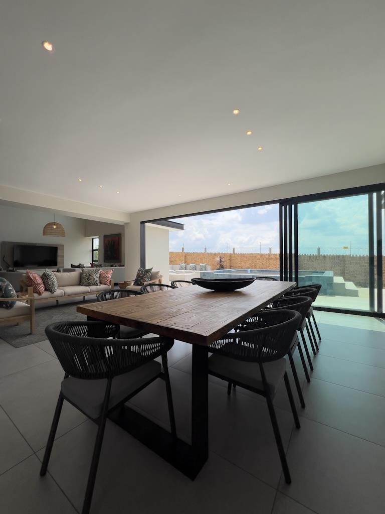5 Bedroom Property for Sale in Midstream Estate Gauteng