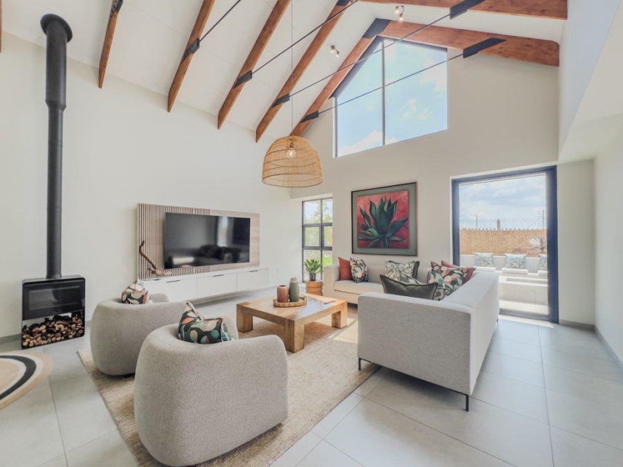 5 Bedroom Property for Sale in Midstream Estate Gauteng