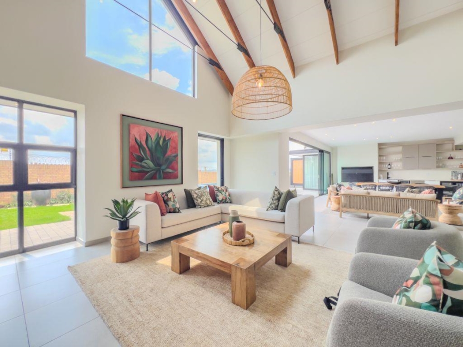 5 Bedroom Property for Sale in Midstream Estate Gauteng