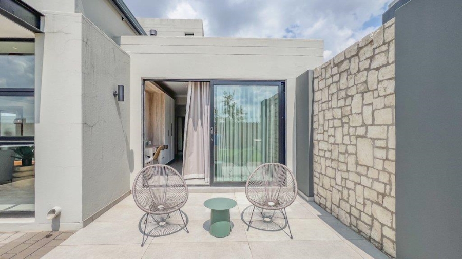5 Bedroom Property for Sale in Midstream Estate Gauteng