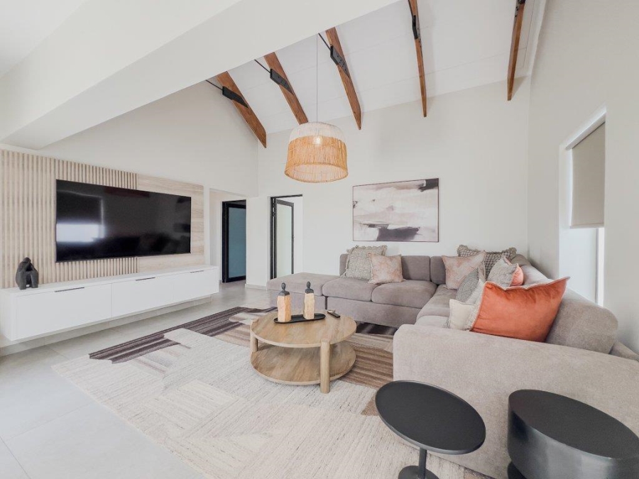 5 Bedroom Property for Sale in Midstream Estate Gauteng