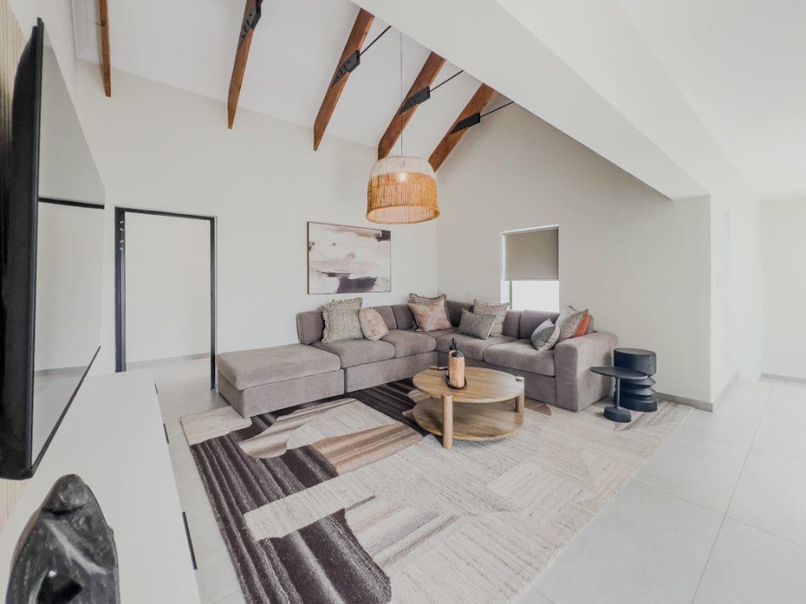 5 Bedroom Property for Sale in Midstream Estate Gauteng