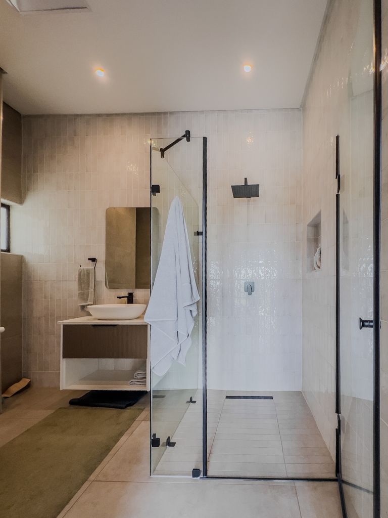 5 Bedroom Property for Sale in Midstream Estate Gauteng