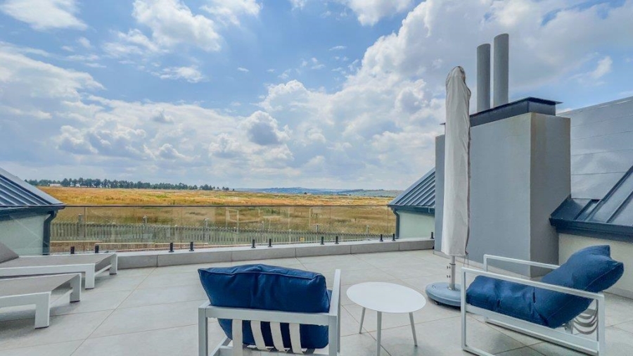 5 Bedroom Property for Sale in Midstream Estate Gauteng