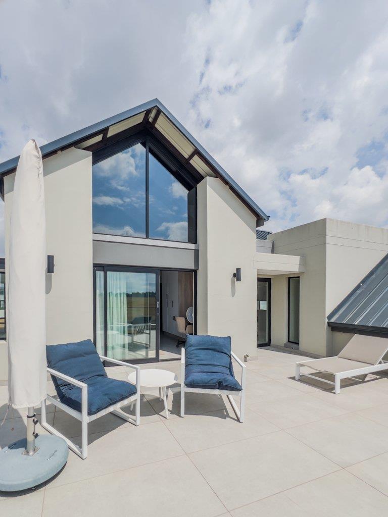 5 Bedroom Property for Sale in Midstream Estate Gauteng