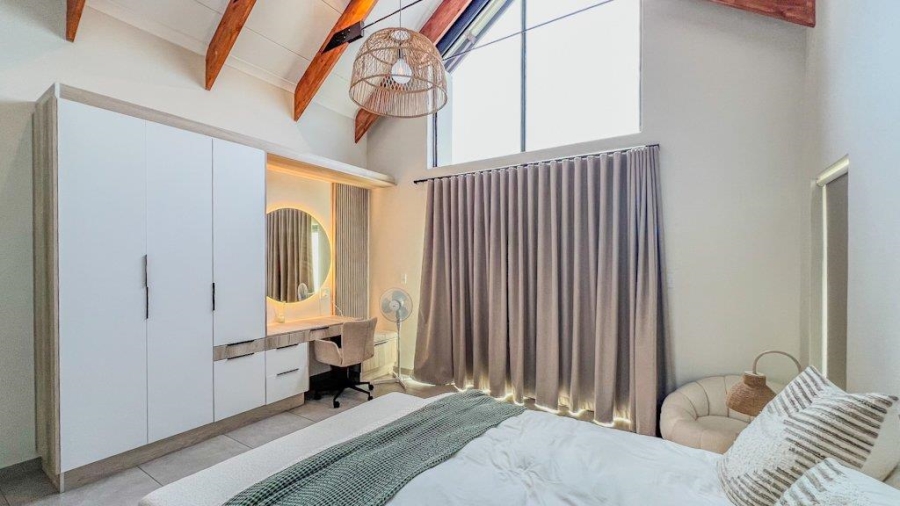 5 Bedroom Property for Sale in Midstream Estate Gauteng