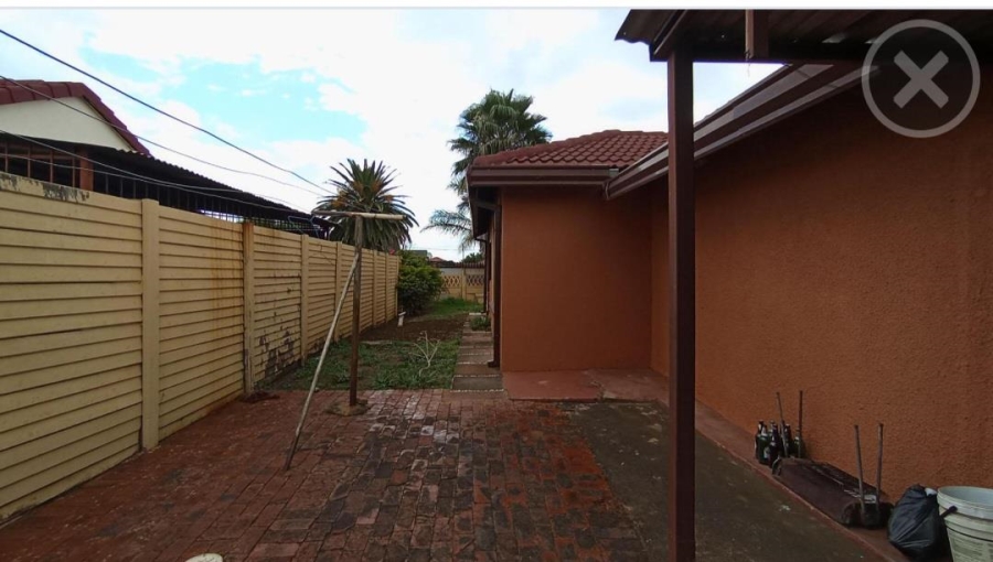 2 Bedroom Property for Sale in Ga-Rankuwa Gauteng