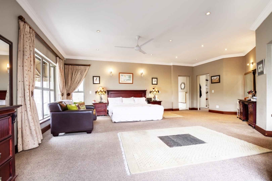 To Let 5 Bedroom Property for Rent in Fourways Gardens Gauteng