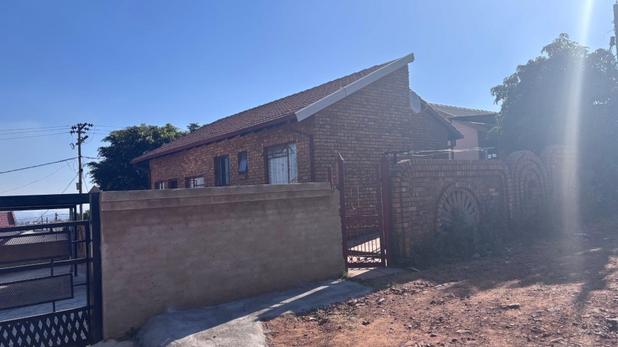 3 Bedroom Property for Sale in Soshanguve UU Gauteng