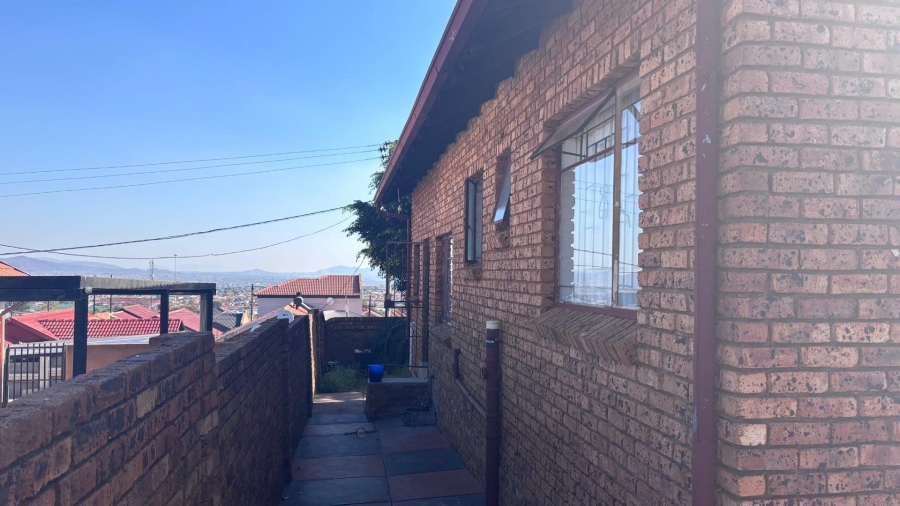 3 Bedroom Property for Sale in Soshanguve UU Gauteng