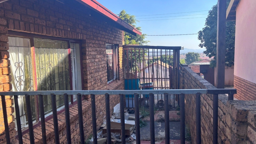 3 Bedroom Property for Sale in Soshanguve UU Gauteng