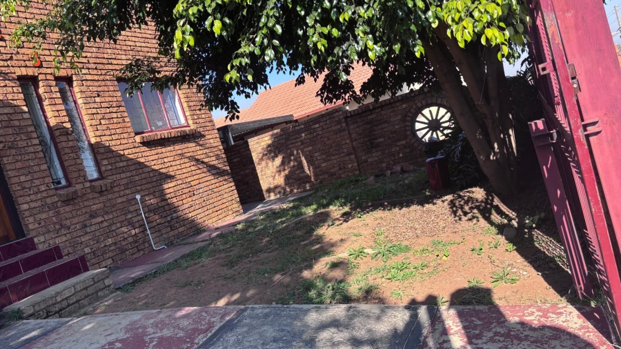 3 Bedroom Property for Sale in Soshanguve UU Gauteng