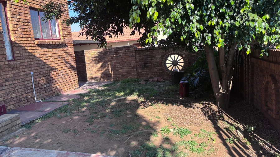 3 Bedroom Property for Sale in Soshanguve UU Gauteng