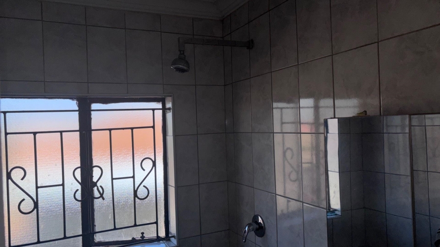 3 Bedroom Property for Sale in Soshanguve UU Gauteng