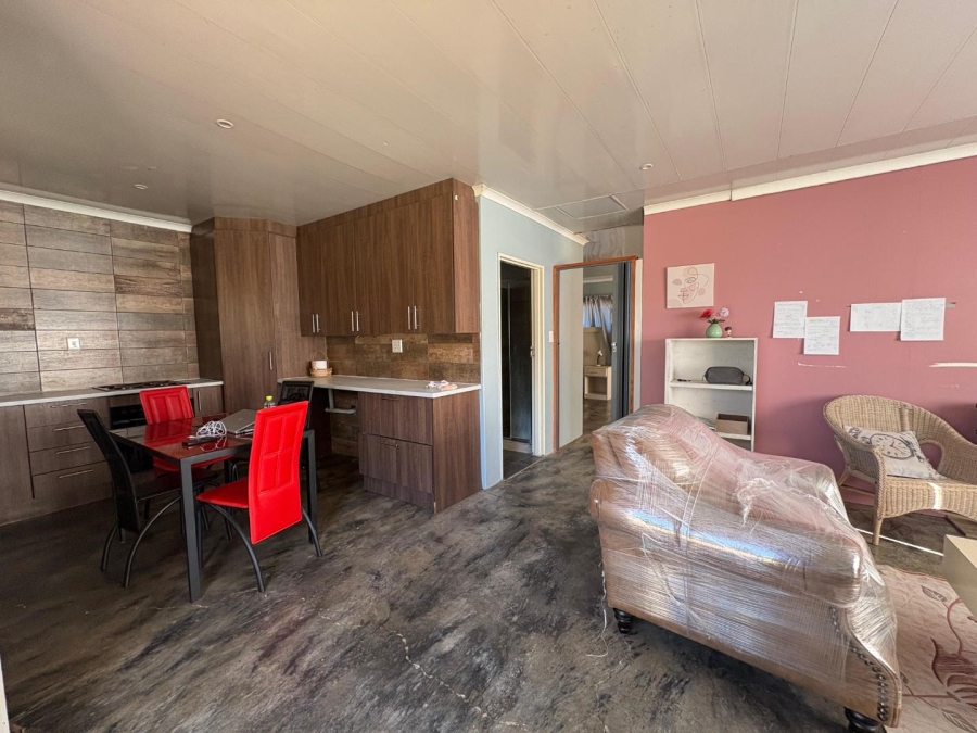 4 Bedroom Property for Sale in Buyscelia Gauteng