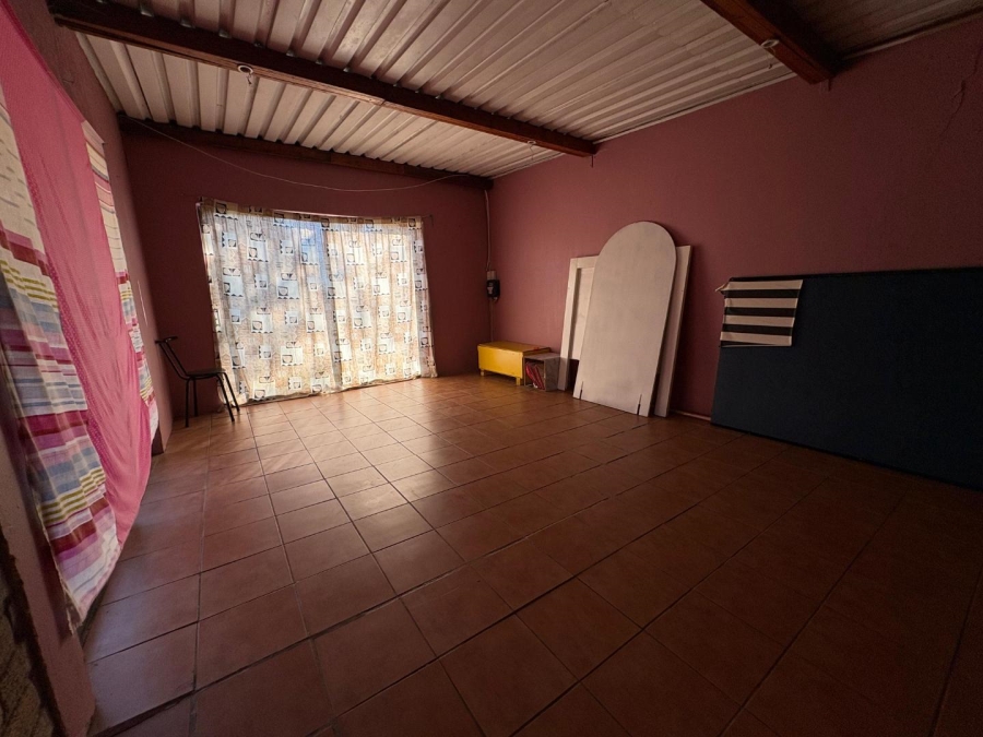 4 Bedroom Property for Sale in Buyscelia Gauteng
