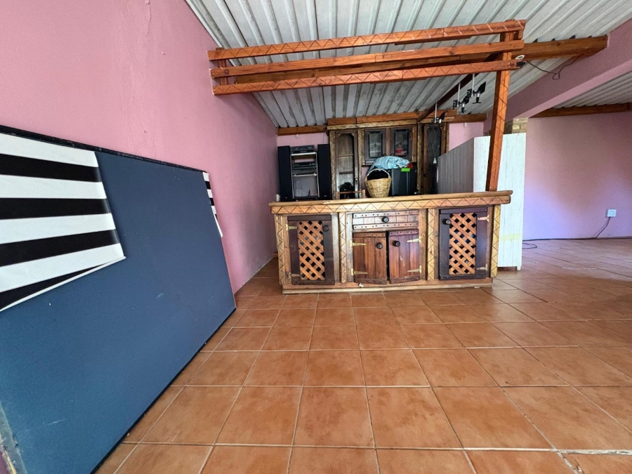 4 Bedroom Property for Sale in Buyscelia Gauteng